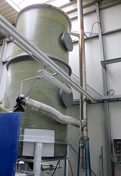 Vertikální pračka vzduchu s fotoreaktorem